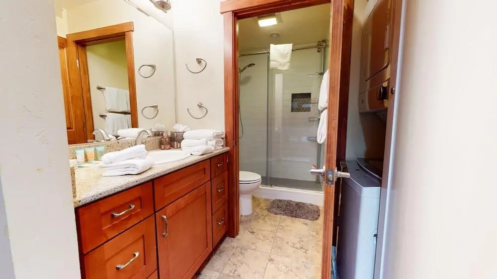 Snowcreek I 13 Mountain Views, Washer Dryer, Beautiful Quiet Community by RedAwning