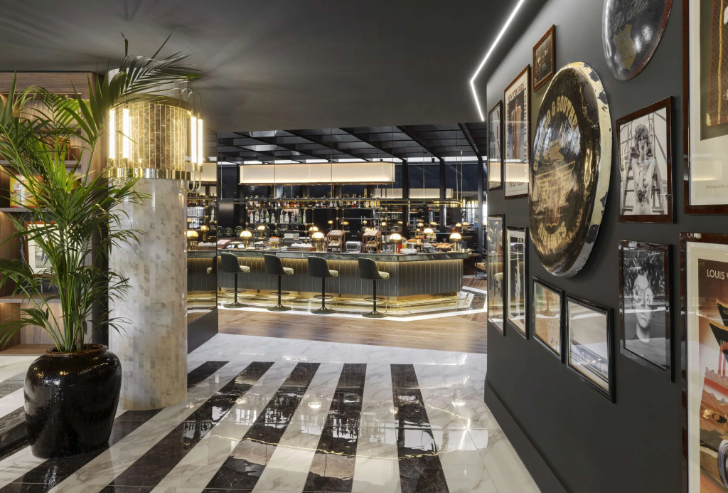 Отель Radisson Collection Hotel, Santa Sofia Milan