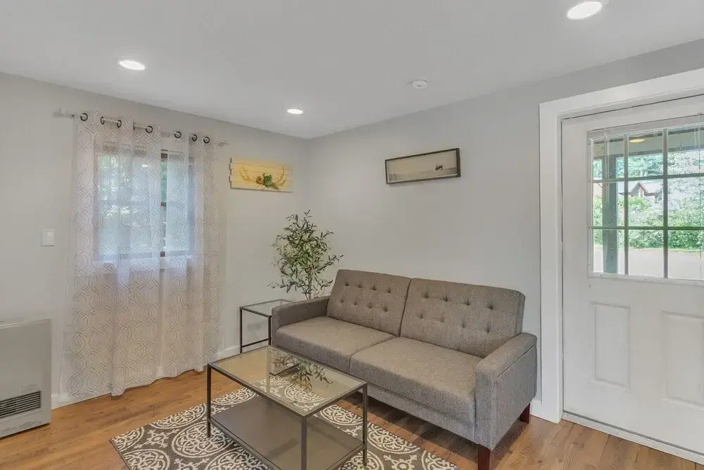 Simple And Cozy Apartment Just Mins To Loon Mountain And Waterville Valley 1 Bedroom Condo by Redawning