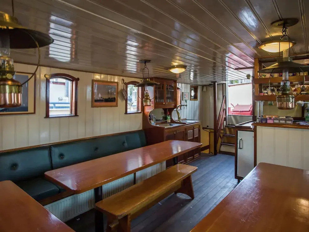 The Ship De Luciana was Built in 1916