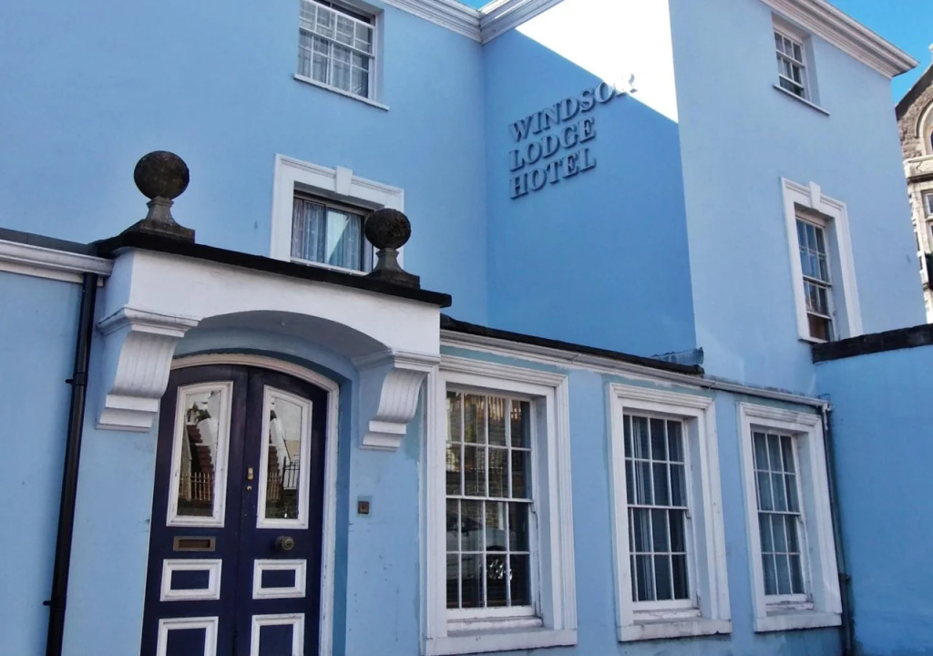 Windsor Lodge Hotel