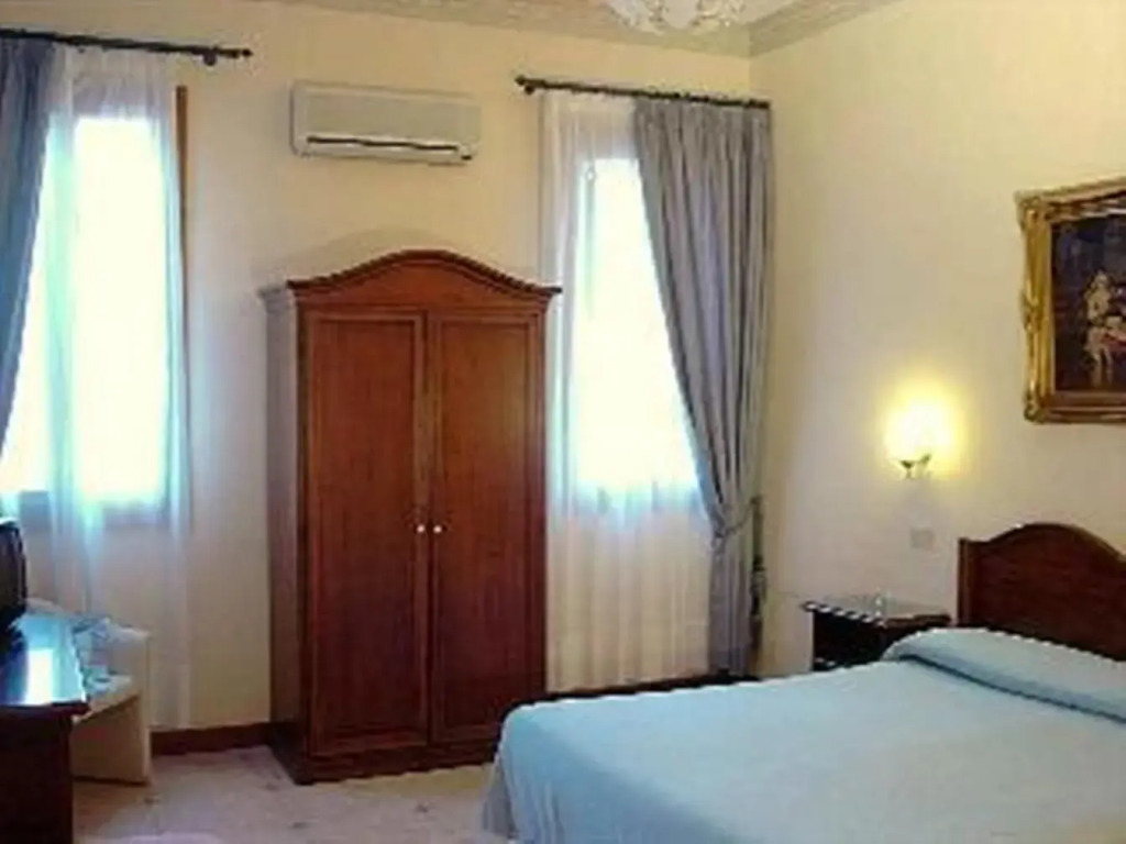 Hotel Atmosphere