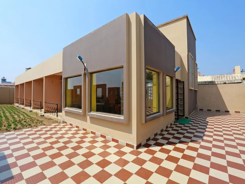 OYO 9958 Laxmi Resort
