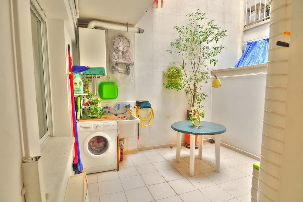 Lucy Apartment