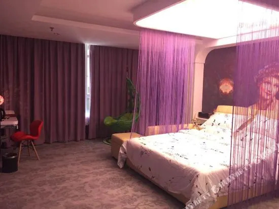 Zhijia Hostel