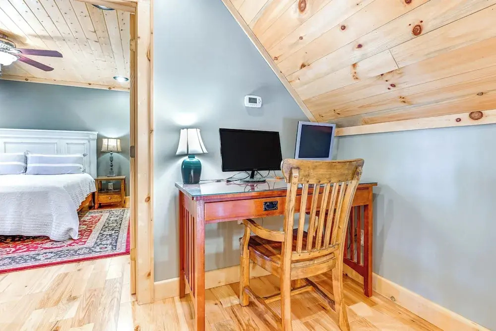 13 Mi to Cashiers! Family Cabin w/ Wraparound Deck