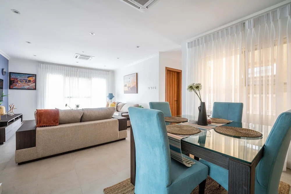 Urban Pumpkin 2-bedroom Apartment, Lekki Phase 1