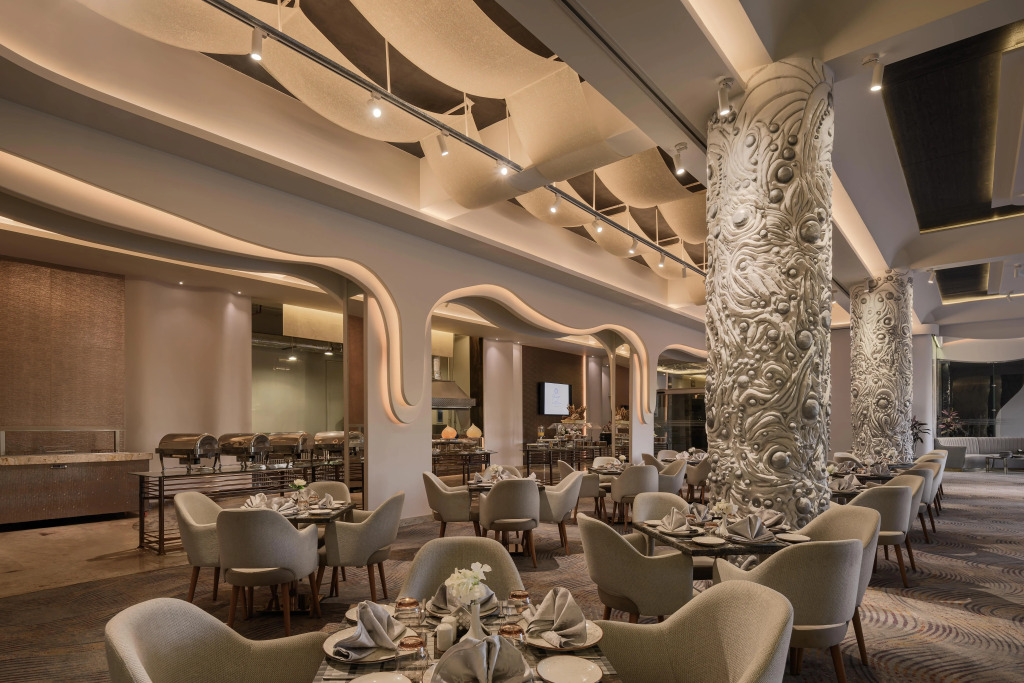 Crowne Plaza Alexandria Mirage by IHG