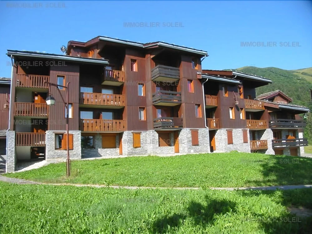 Grand Appartement Bien Équipé en Duplex en Front de Neige