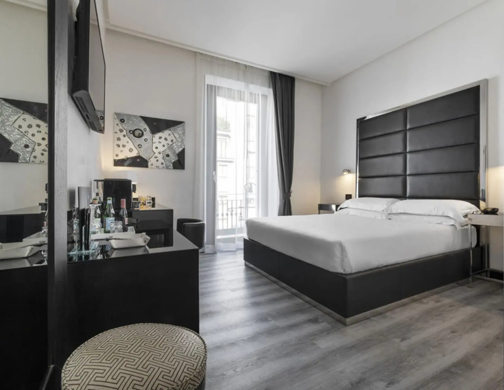 LHP Napoli Palace & SPA