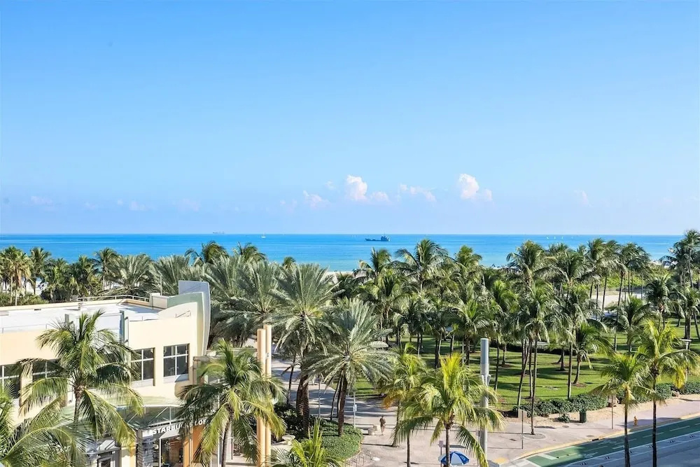 Penthouse Mar Azul South Beach On Ocean Drive Miami Beach 1 Bedroom Home by RedAwning
