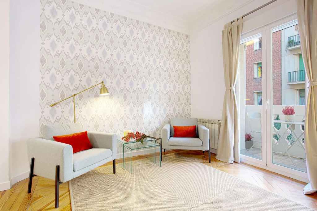 Wonderful 2 bedroom apartment perfect location . Chamberí