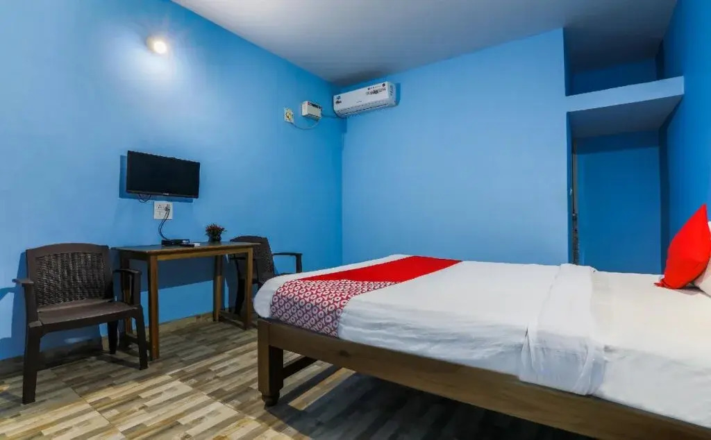 Ann's Blue By OYO Rooms
