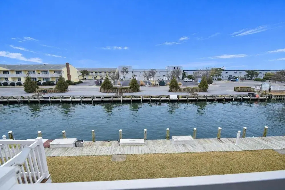 Bridgepoint Ii 201a 2 Bedroom Condo