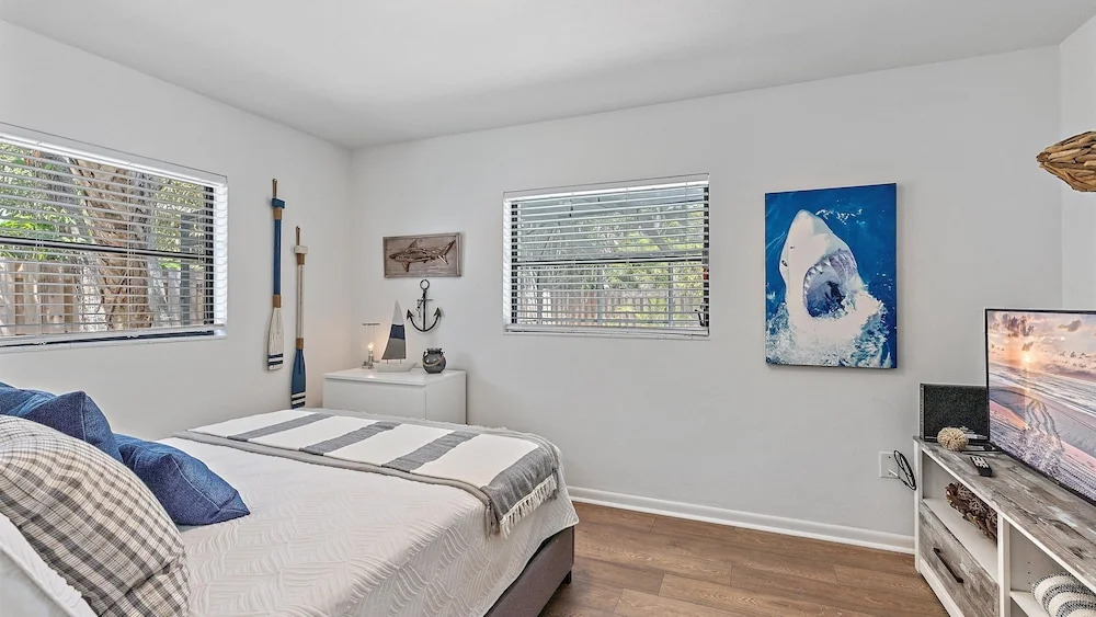 Siesta Key Sanctuary 3 Bedroom Home by RedAwning