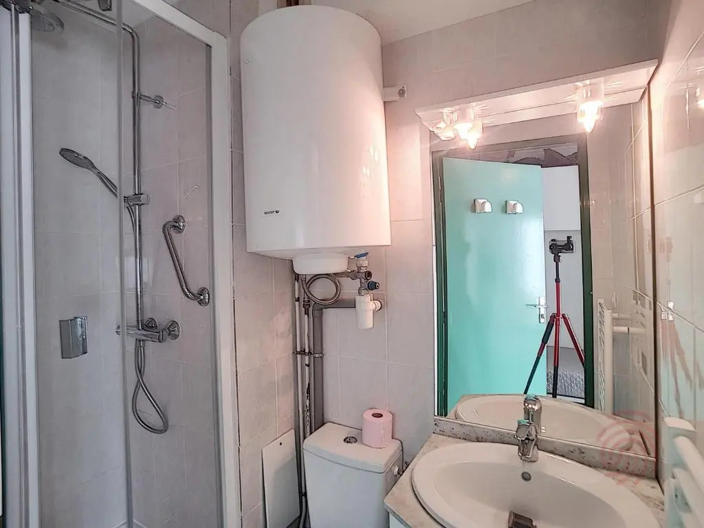 Appartement Lamalou-les-Bains, 1 pièce, 2 personnes - FR-1-451-92
