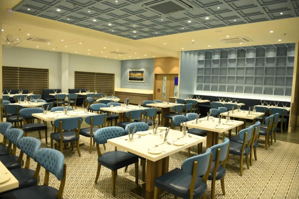 Hotel Blueivy Anand
