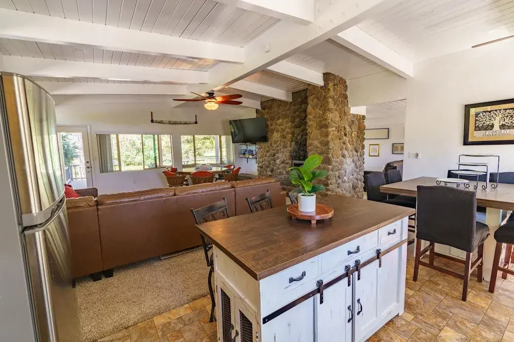 Fairway Cabin 3 Bedroom Home