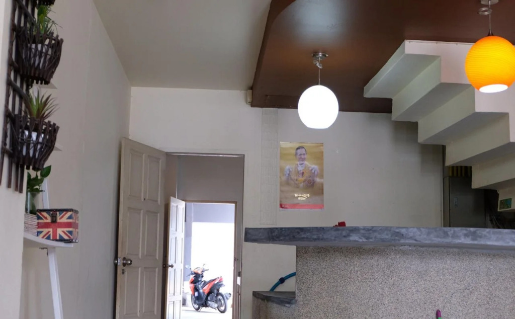 Ai Aroon Apartment