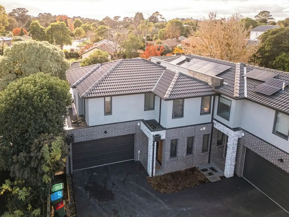 StayAU Stylish 4BR Home Ringwood