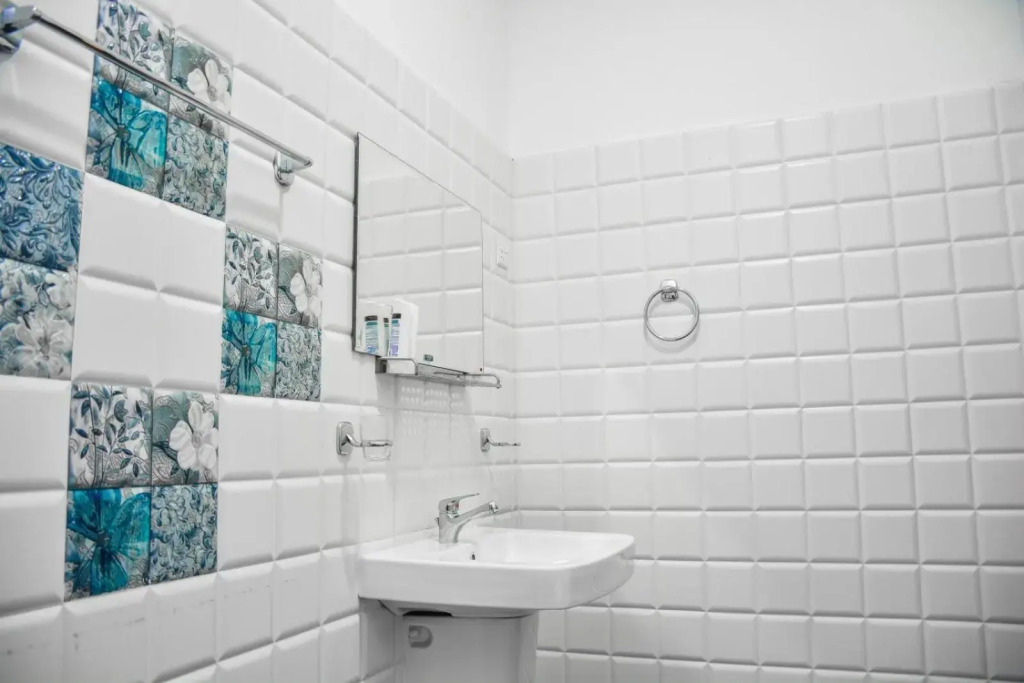 Sea Yo Villa - Super Luxury 05 Bed Rooms Villa - Hikkaduwa