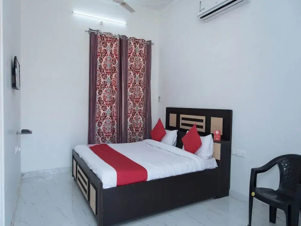 OYO 10412 Home Exotic 4BHK Villa Govardhan Vilas