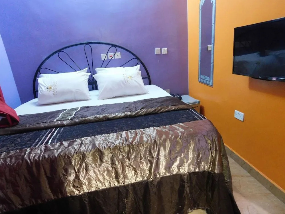 Purple Crown Hotel