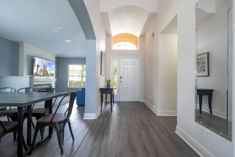Villa Tranquility 4 Bedroom Home by RedAwning