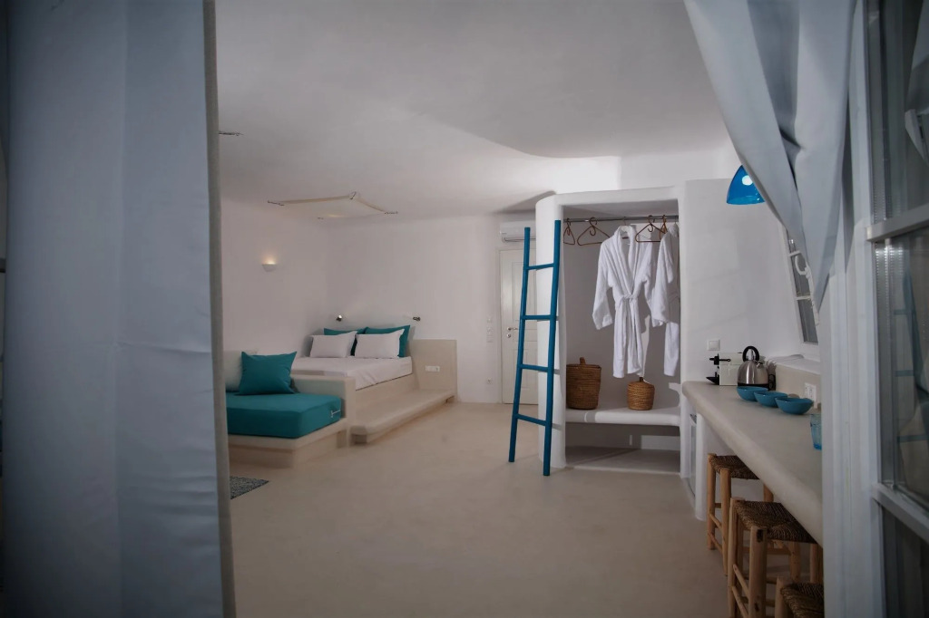 Mykonos Moussa