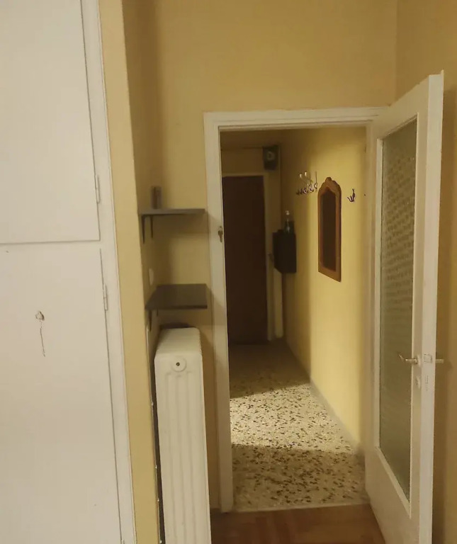 Beautiful 2-bed Apt Free Parking Near Town Athina