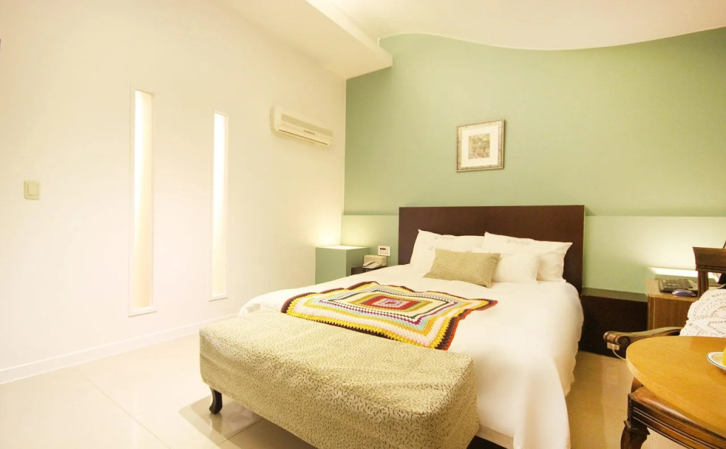 Charmant Hotel