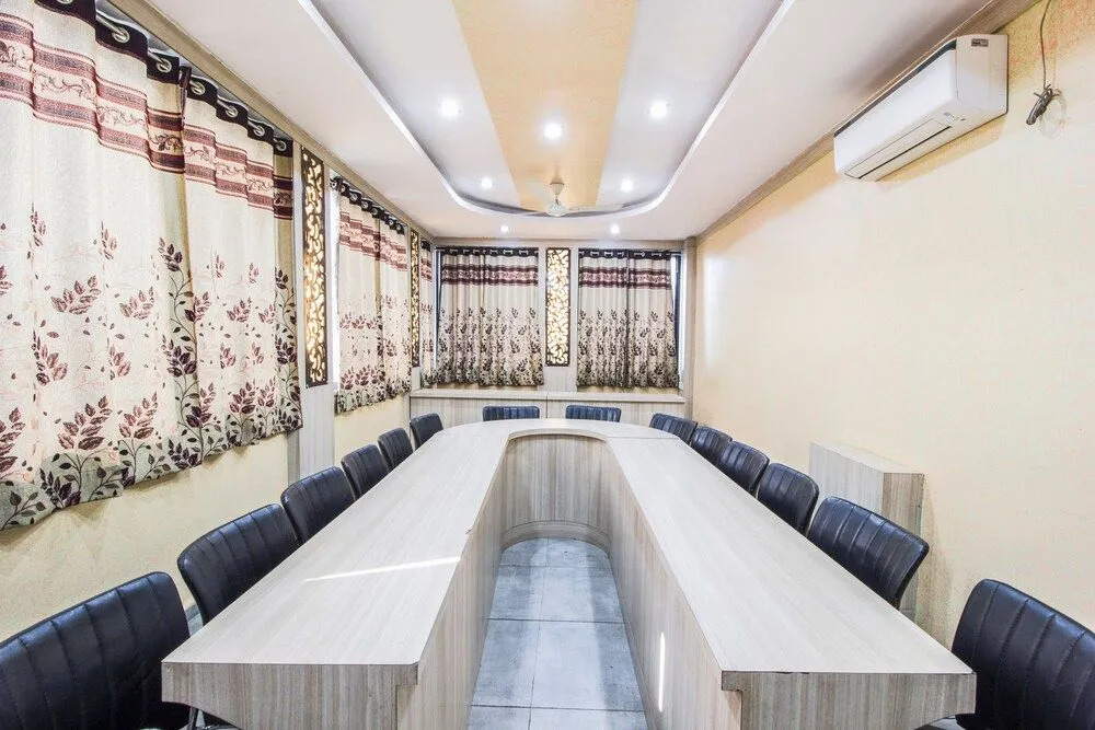 FabHotel Siya Palace