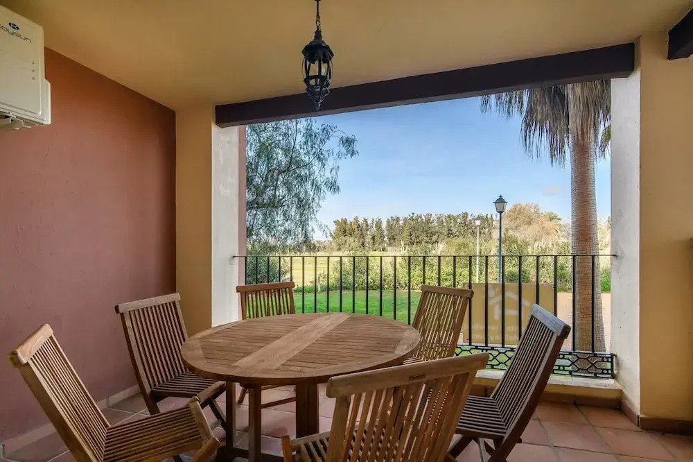 Golfside Apartment for 6 Guests