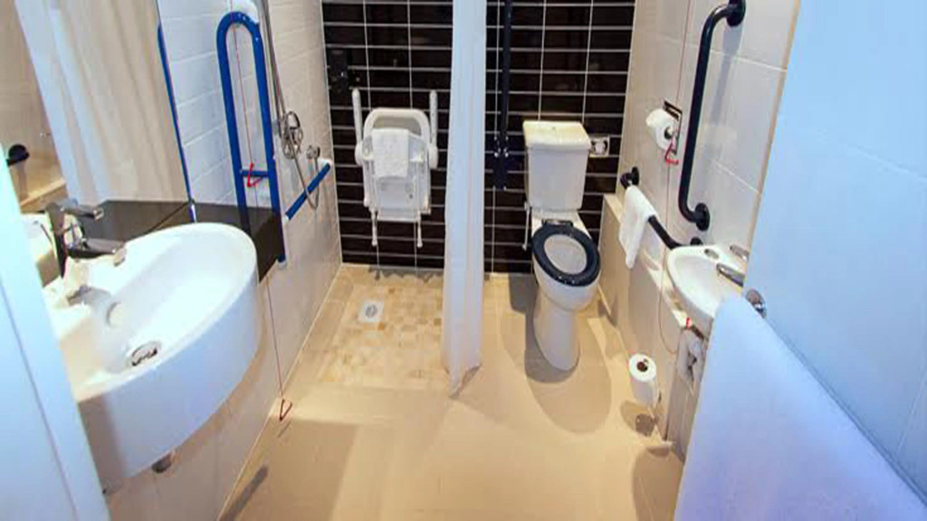Holiday Inn Express Liverpool Hoylake