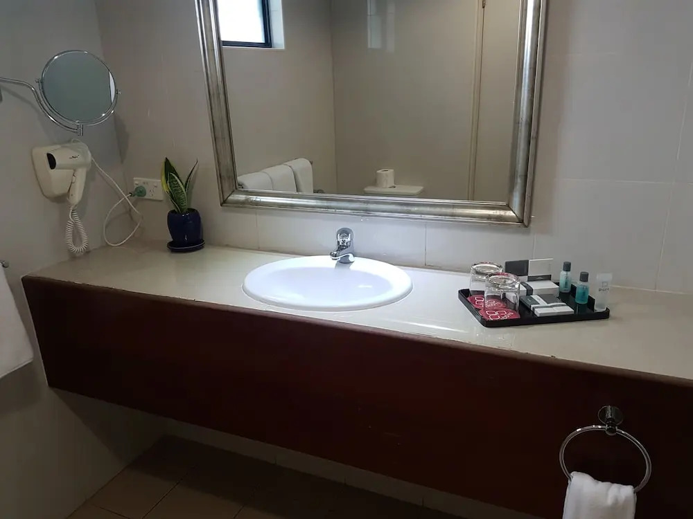 PADDYS HOTEL & APARTMENTS