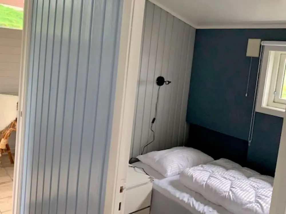 6 person holiday home in LINDÅS