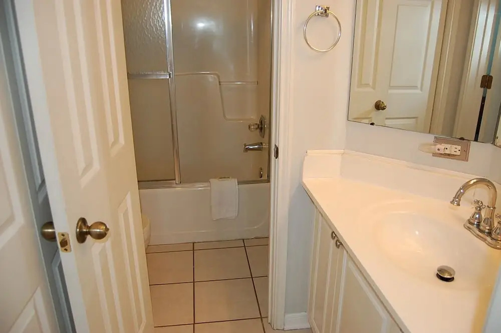 Surfside Shores 2502 condo