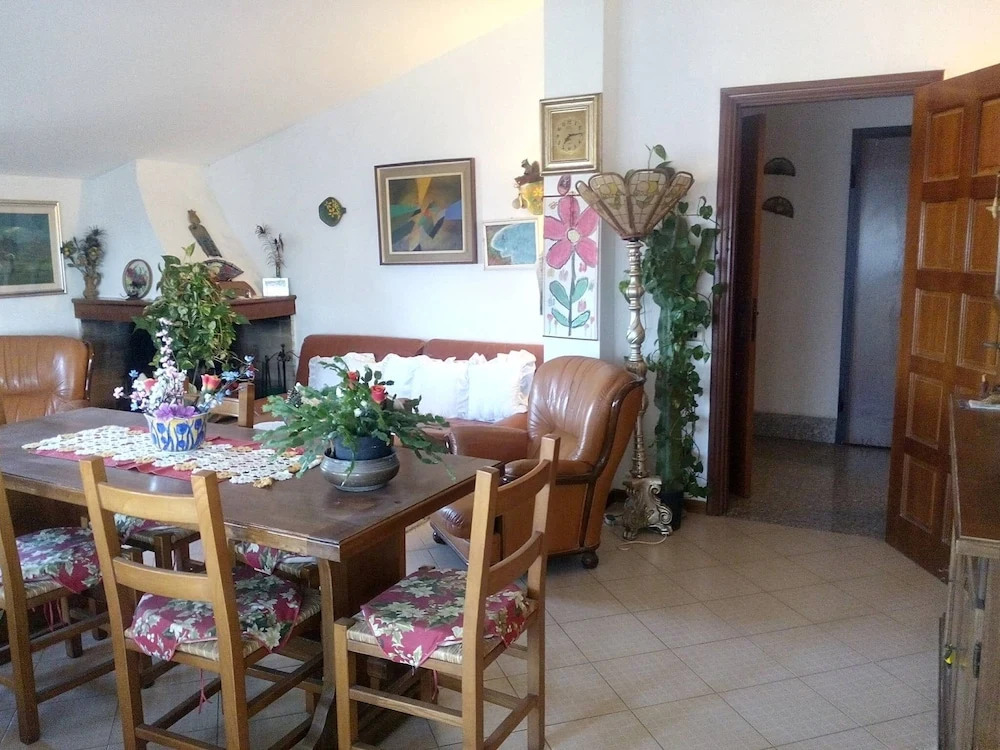 Appartamento In Villa Vicino Al Mare