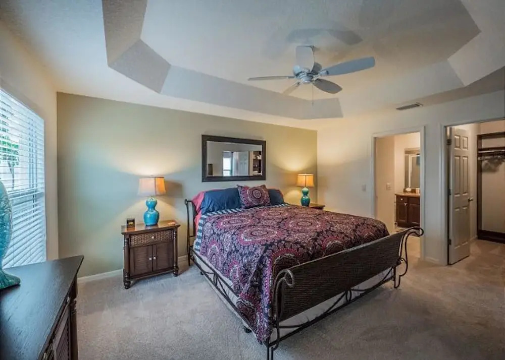 Vestridge Ave 3490 by White Pelican VR