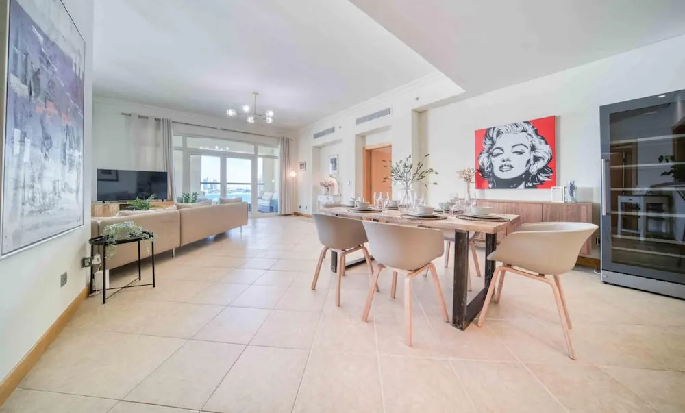 Chic Beachside 3BR Living at the Palm