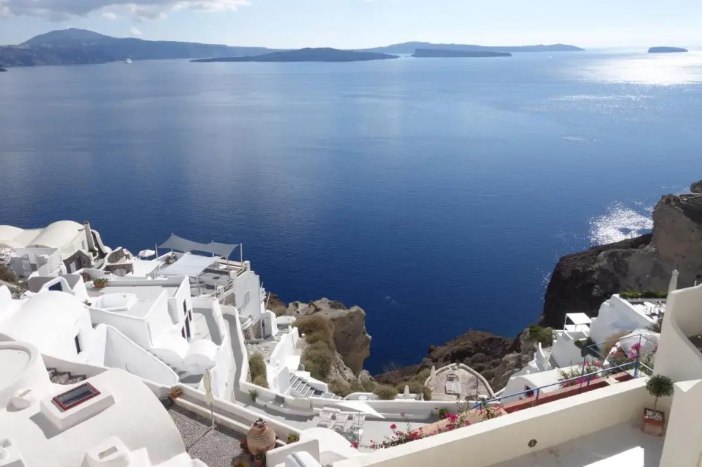 Top Oia