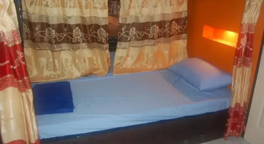 Bed n Bar Hostel