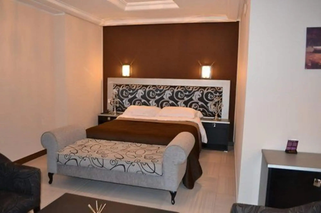 Jardy Hôtel & Suites