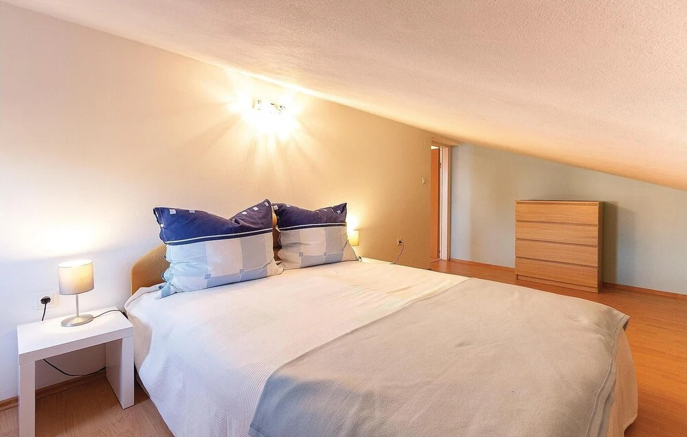 Nice Apartment in Pula With 4 Bedrooms and Wifi
