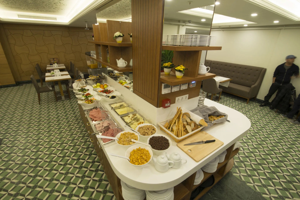 Cumbali Plaza Hotel