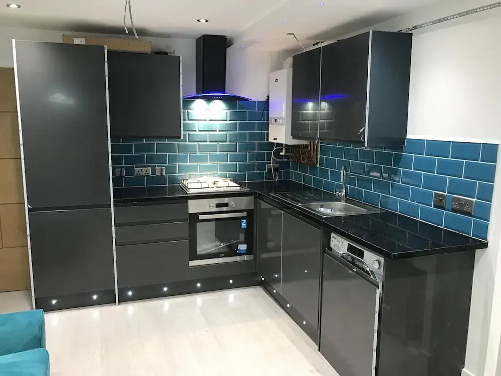 Charming 2-bed Flat in Swansea