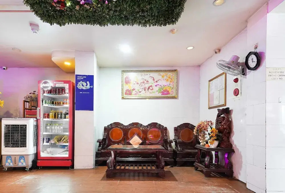 Collection O Eva Hotel District 8 Near Ben Thanh Market