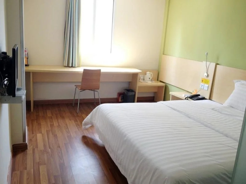 7 Days Inn Taiyuan Chang Feng Street Wal Mart Branch