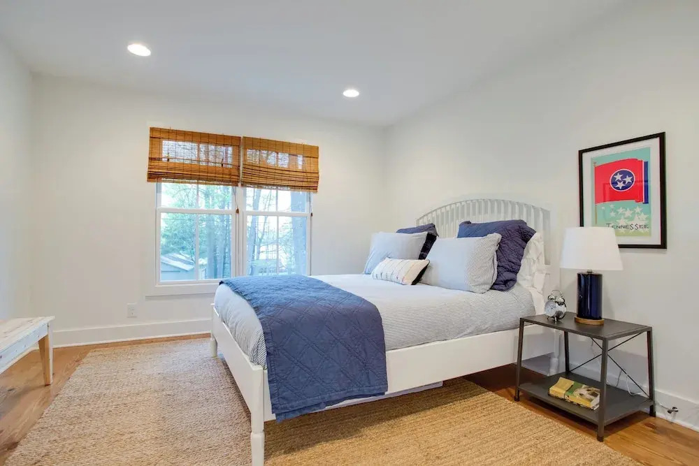 Enchanting Andersonville Home Steps to Norris Lake