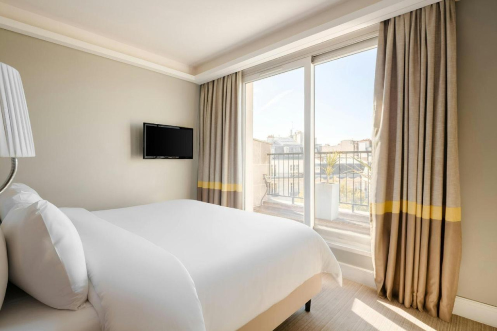 LEdmond Hotel Parc Monceau